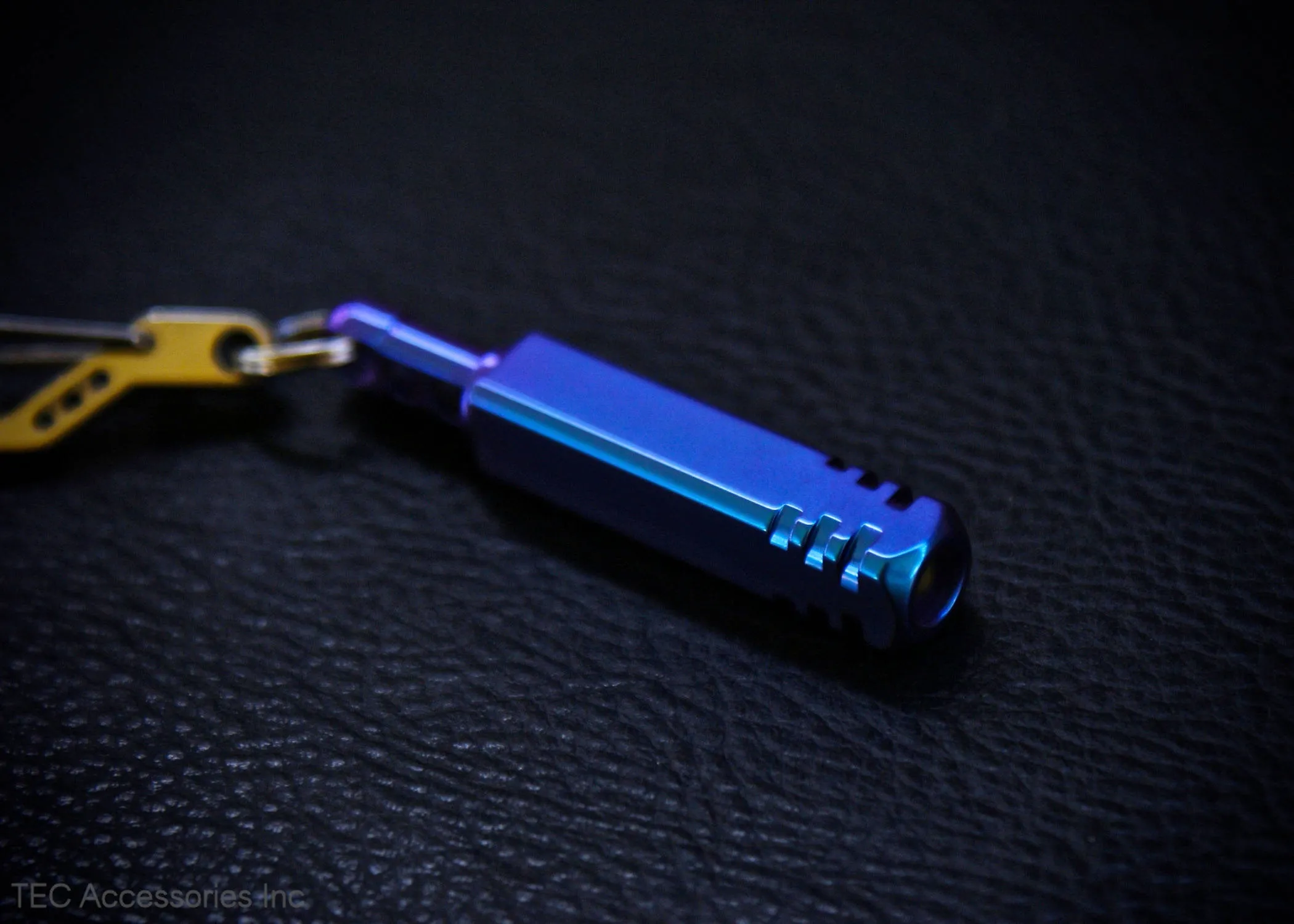 Pixel Ti Keychain Microlight