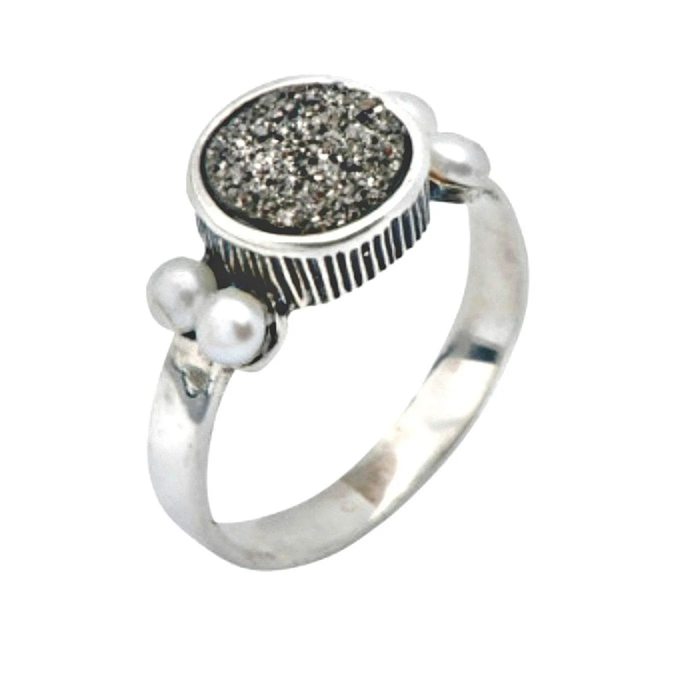 Silver Ring. 925 Sterling  Silver ring set with a druzy quartz stone and pearls